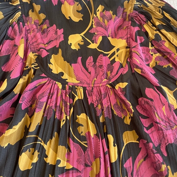 Anthropologie floral draped blouse size small puff sleeves - Picture 11 of 11